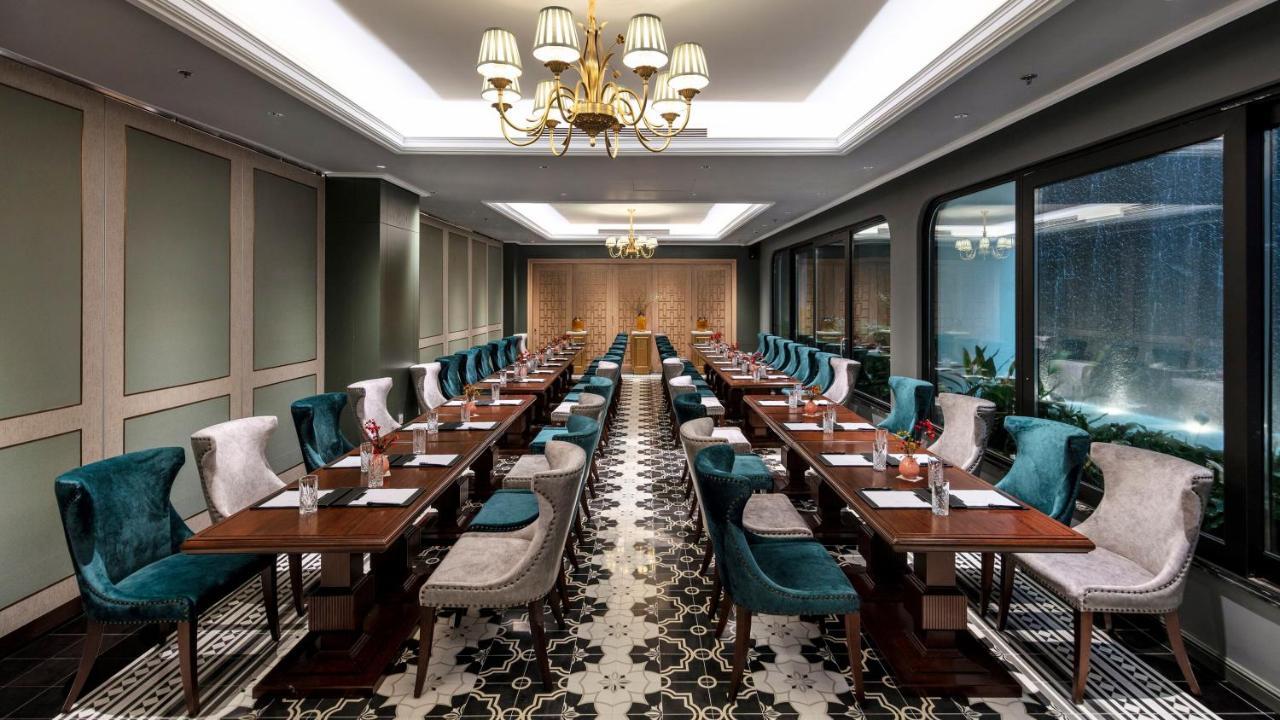 Peridot Grand Luxury Boutique Hotel Hanoi Exteriör bild The interior of the restaurant