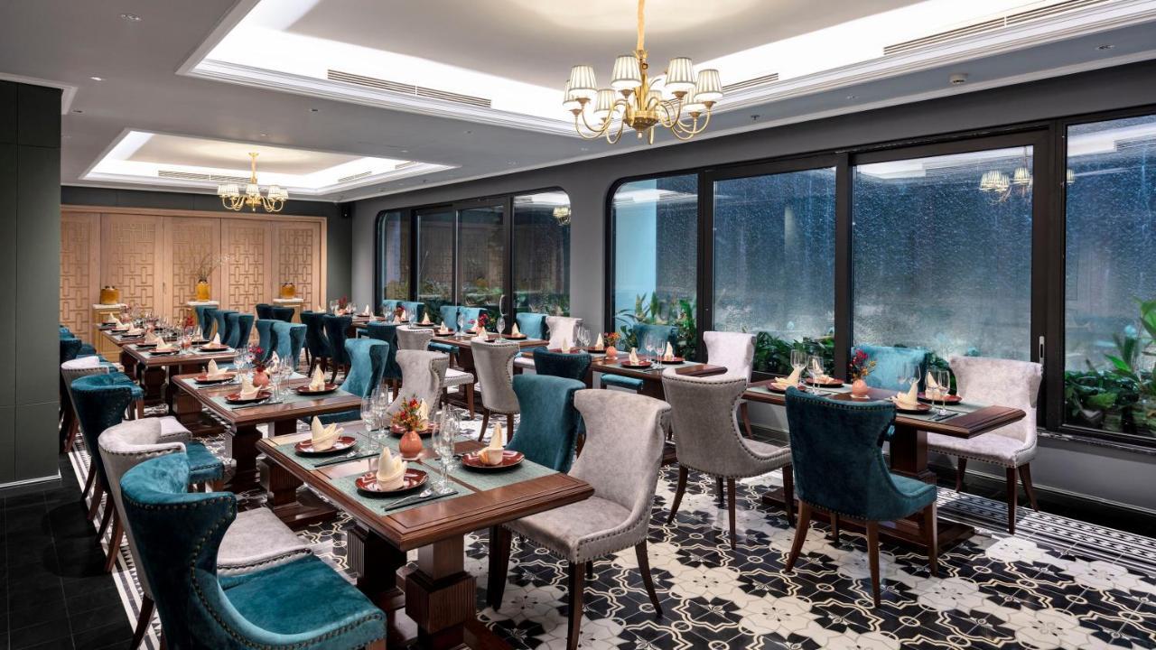 Peridot Grand Luxury Boutique Hotel Hanoi Exteriör bild The restaurant