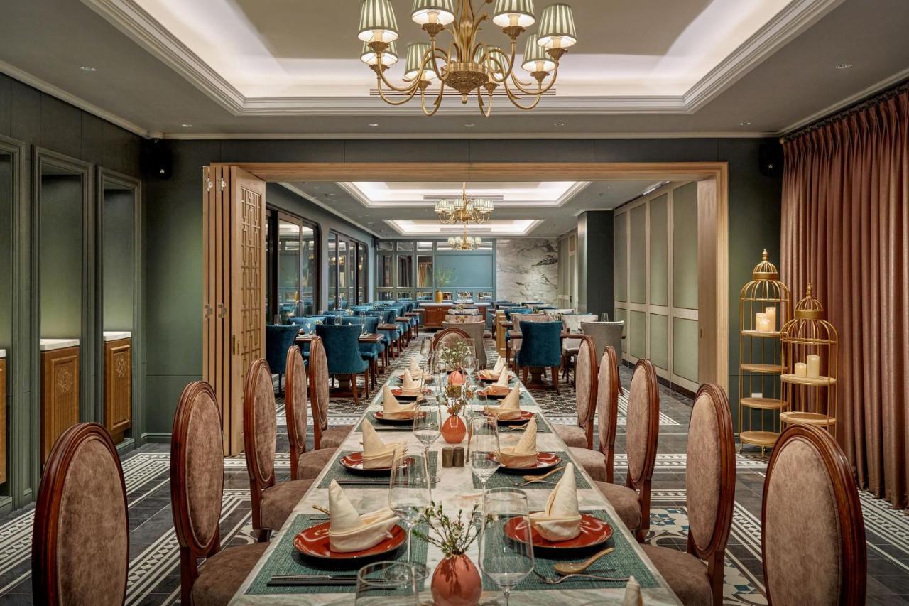 Peridot Grand Luxury Boutique Hotel Hanoi Exteriör bild The restaurant