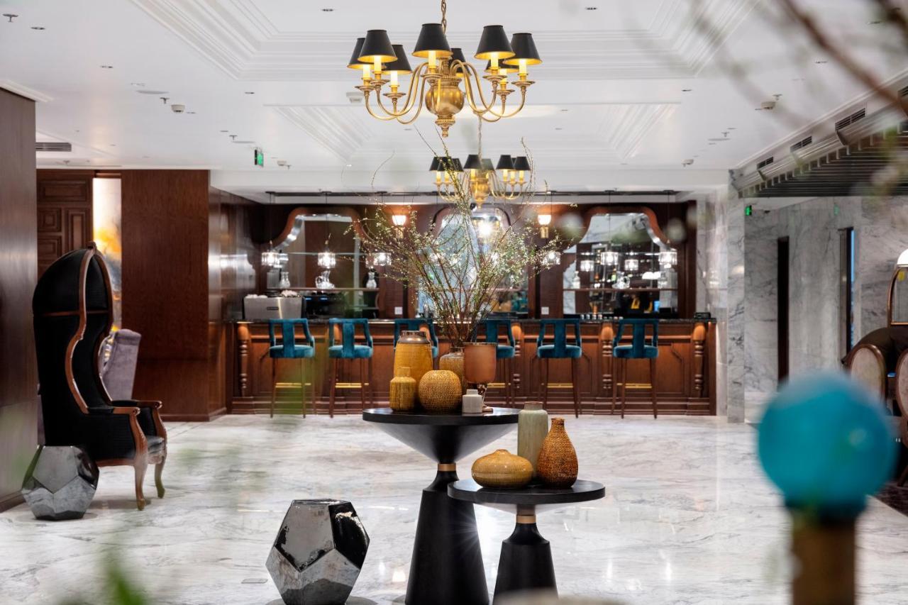 Peridot Grand Luxury Boutique Hotel Hanoi Exteriör bild Lobby