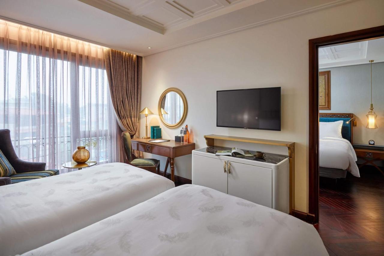 Peridot Grand Luxury Boutique Hotel Hanoi Exteriör bild Deluxe Family Room