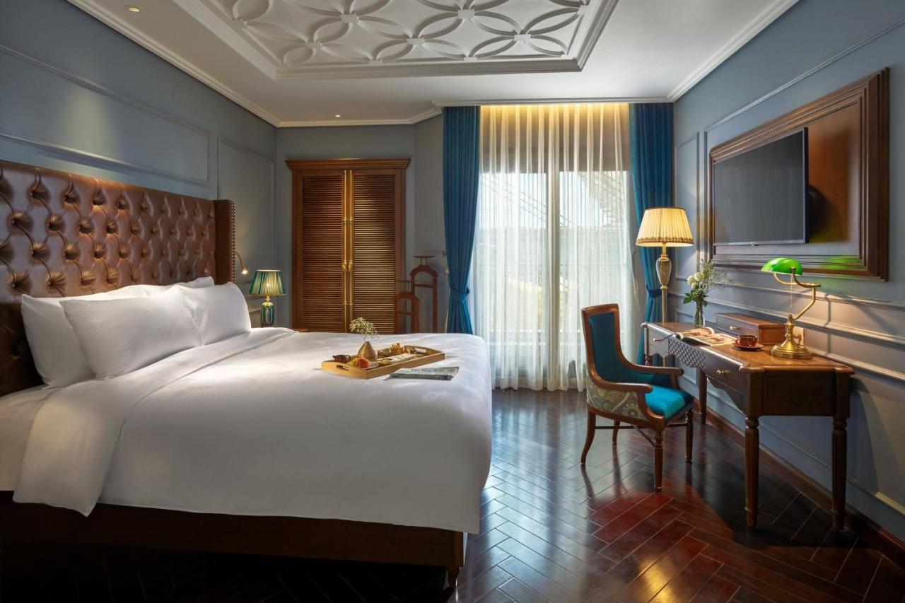 Peridot Grand Luxury Boutique Hotel Hanoi Exteriör bild
